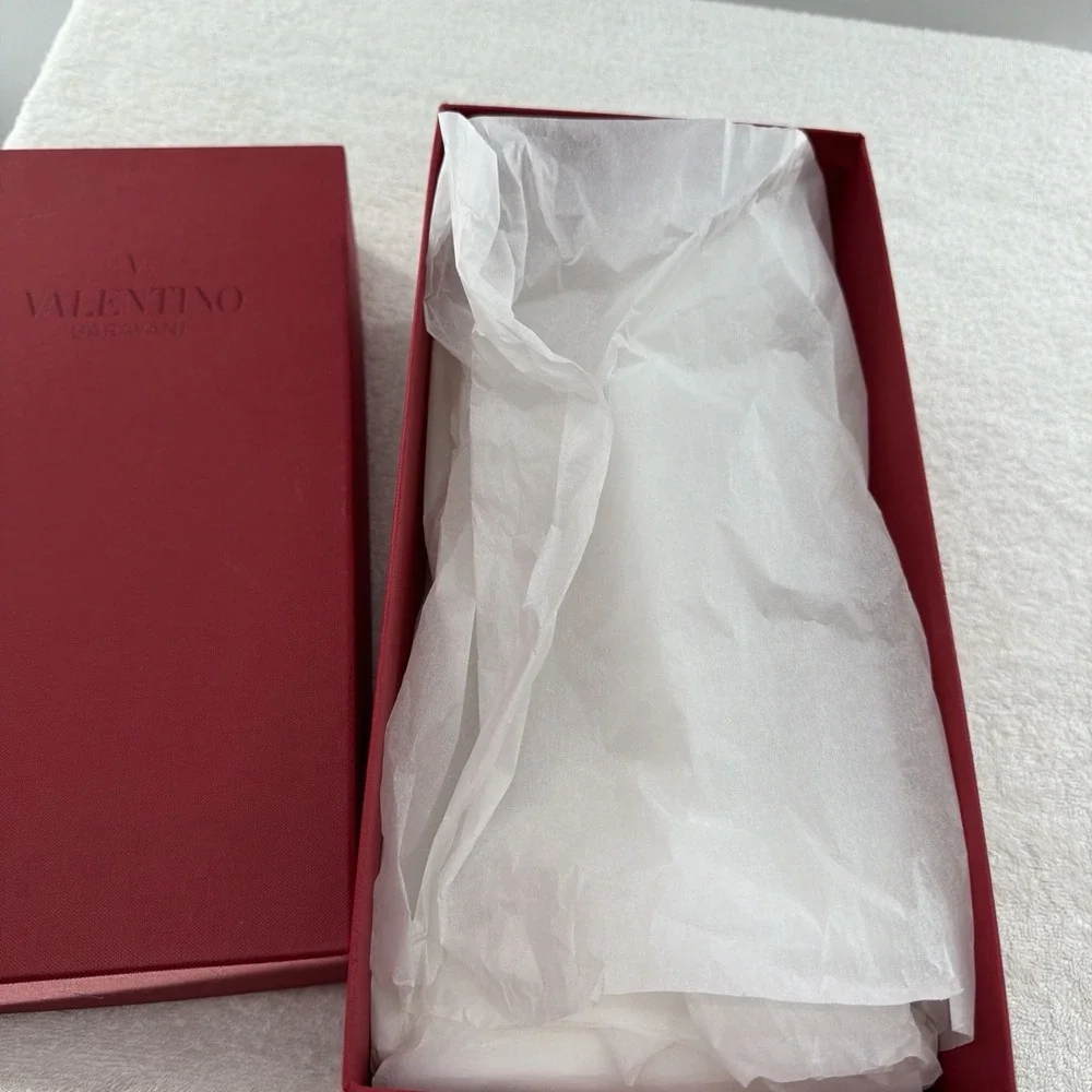 Valentino Garavani this valentino